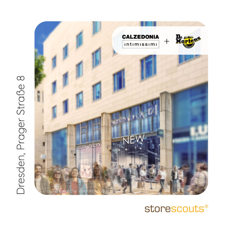 Visualisierung neuer Storeflächen in Dresden, Prager Straße 8. Zu sehen ist ein modernes innerstädtisches Gebäude mit großflächigen Schaufenstern im Erdgeschoss, die für mehrere neue Retail-Flächen vorbereitet sind. Im Vordergrund beleben zahlreiche Passanten und Shopping-Szenen die Fußgängerzone. Oben rechts sind die Logos von Calzedonia, Intimissimi und Dr. Martens eingebunden, unten rechts das storescouts-Logo.